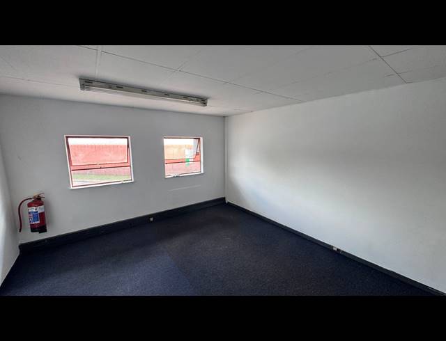 294M² WAREHOUSE TO LET IN EASTGATE